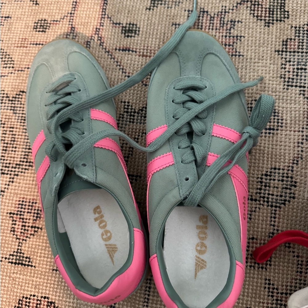 Gola Women's Sneakers in Green and Pink